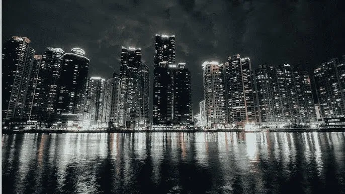 龙族幻想捏脸数据女 - 城市之光：霓虹背后的人间烟火